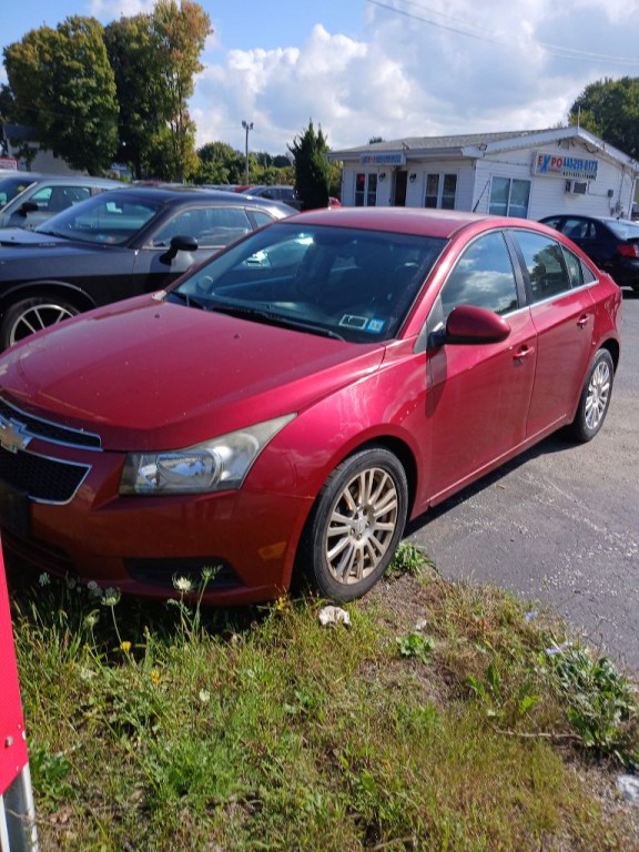 2013 Chevrolet Cruze Image 2