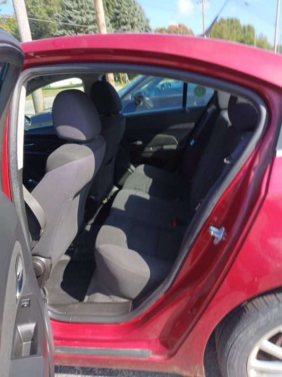 2013 Chevrolet Cruze Image 10