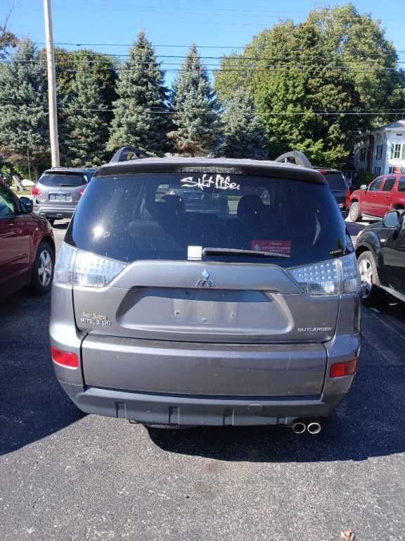 2007 Mitsubishi Outlander Image 7