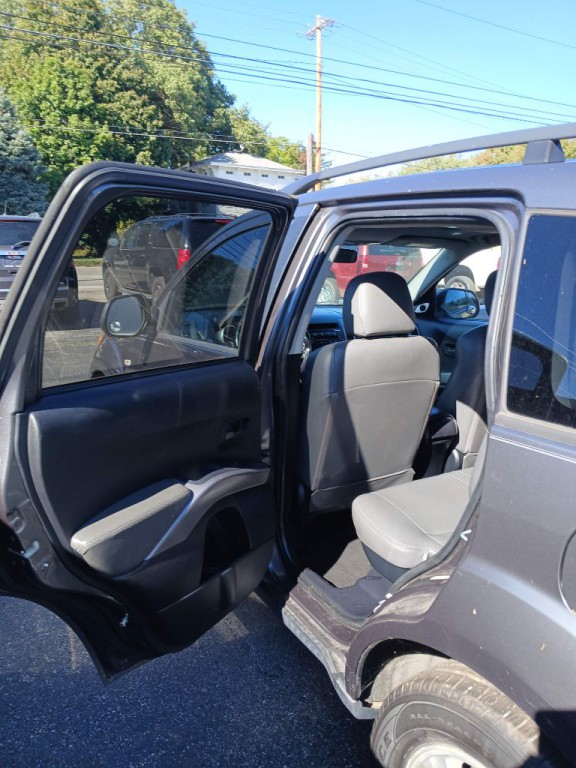 2007 Mitsubishi Outlander Image 8