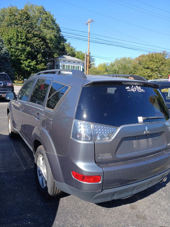 2007 Mitsubishi Outlander Image 9