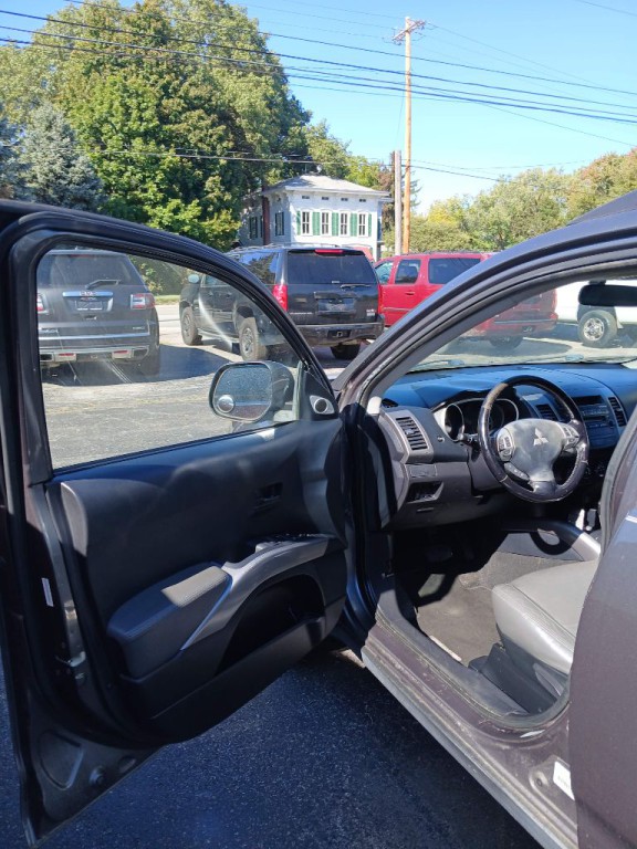 2007 Mitsubishi Outlander Image 12