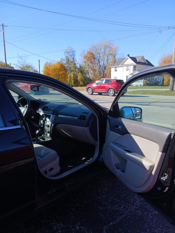 2011 Ford Fusion Image 11