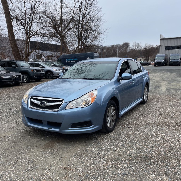 2012 Subaru Legacy Image 1