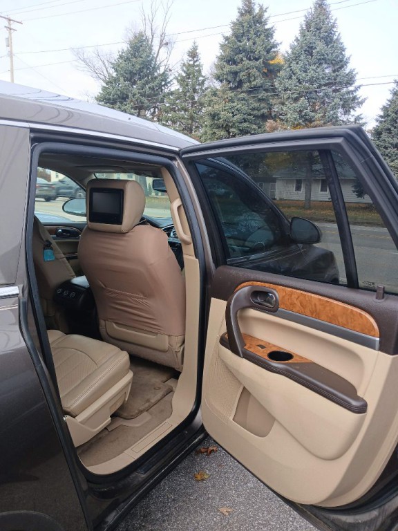 2010 Buick Enclave Image 7
