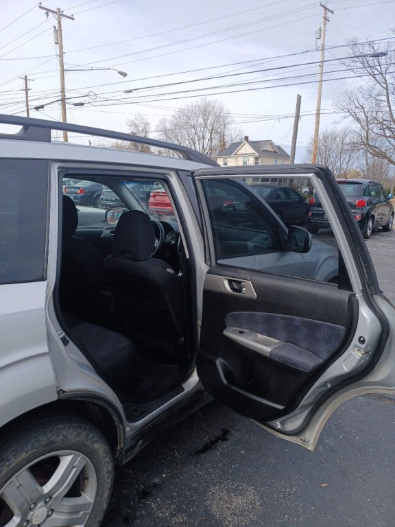2010 Subaru Forester Image 7