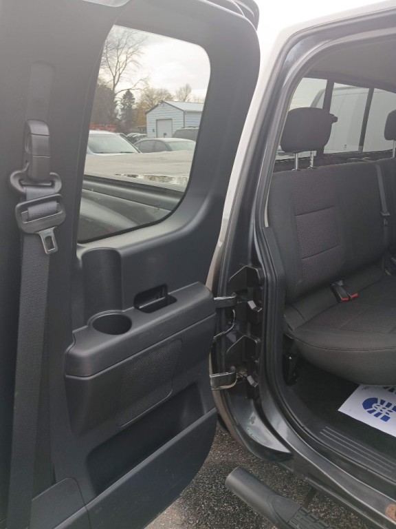 2011 Nissan Titan Image 6