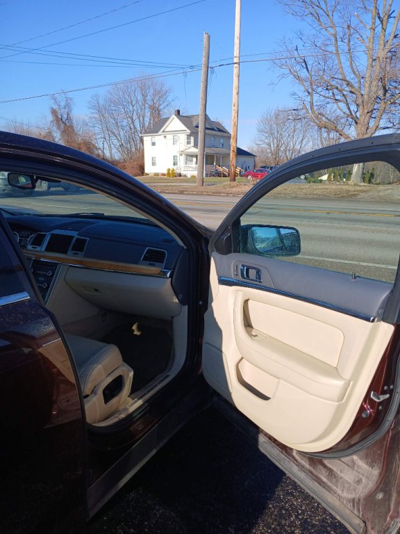 2009 Lincoln MKS Image 9