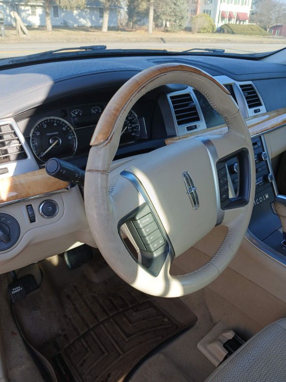 2009 Lincoln MKS Image 15