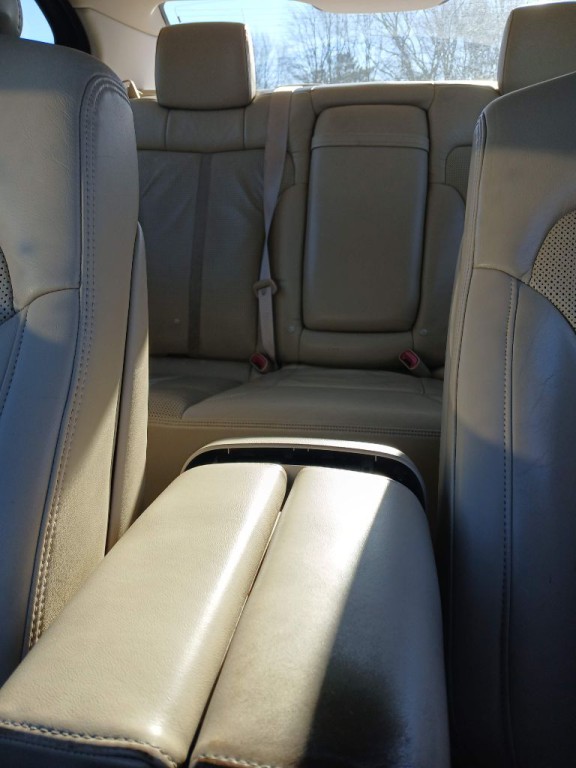 2009 Lincoln MKS Image 32