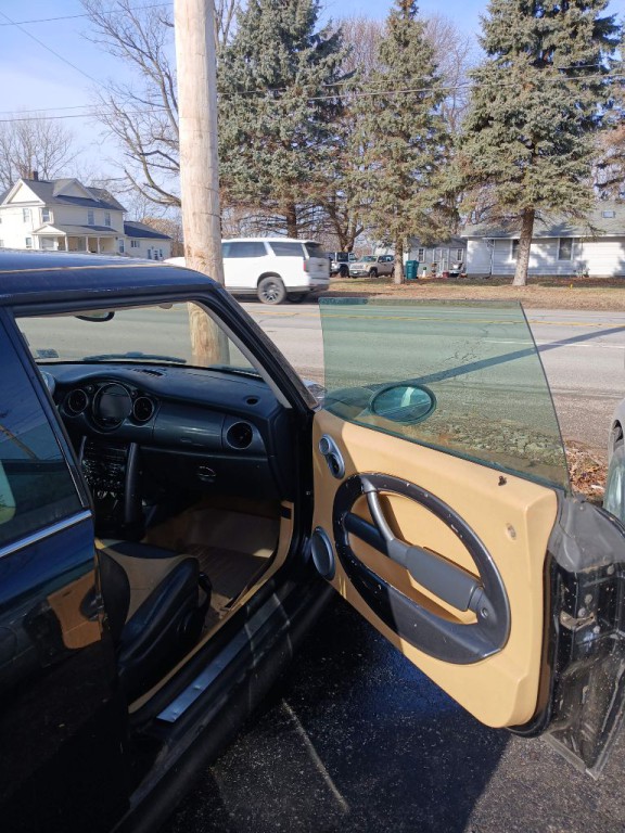 2004 MINI Cooper Image 7