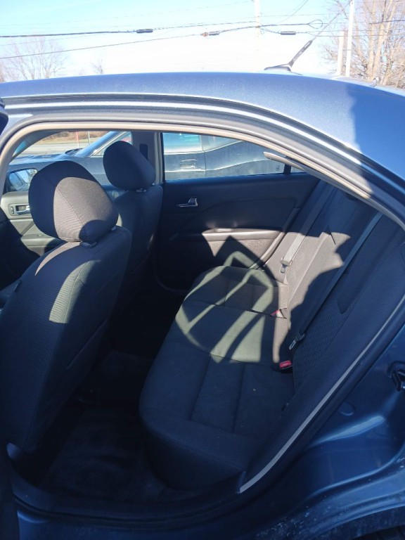 2011 Ford Fusion Image 8