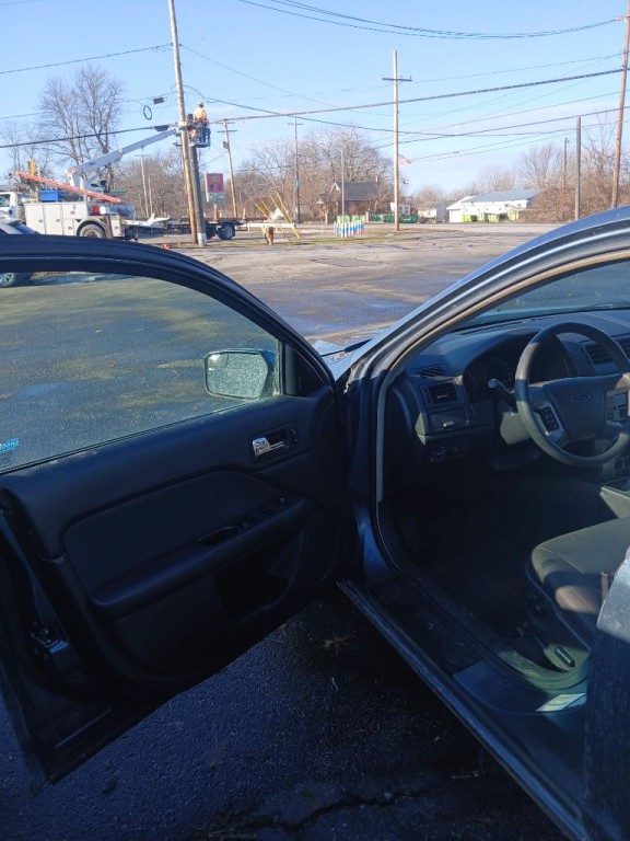 2011 Ford Fusion Image 14