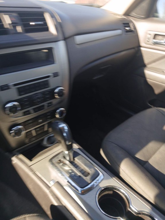 2011 Ford Fusion Image 18