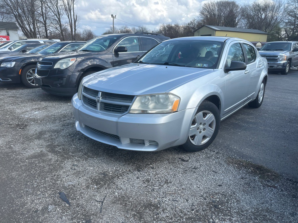 2011 Dodge Avenger Image 1