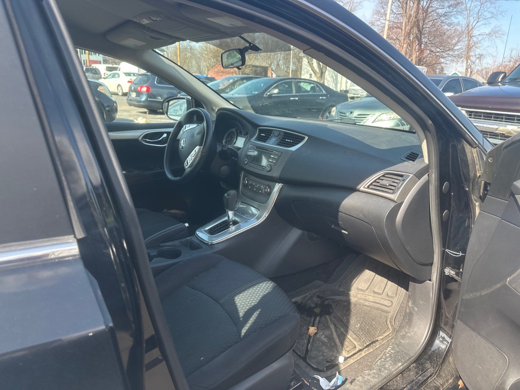 2013 Nissan Sentra Image 10