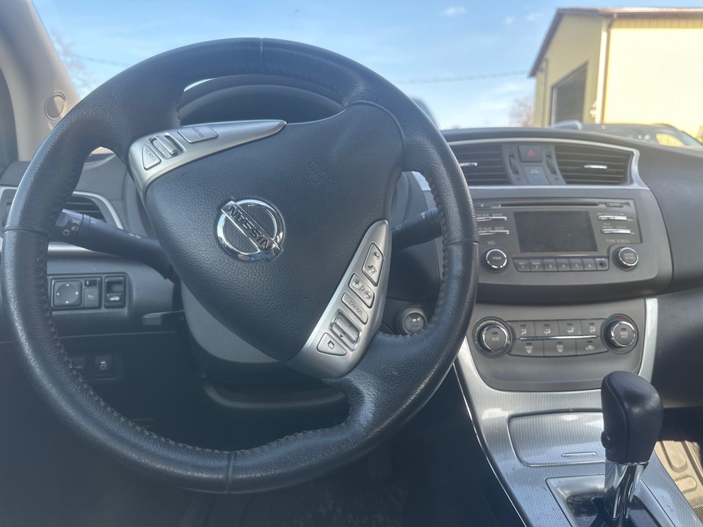 2013 Nissan Sentra Image 11