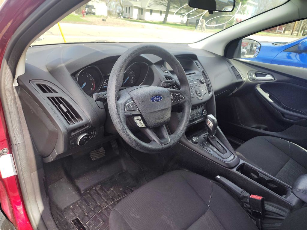 2016 Ford Focus Image 12