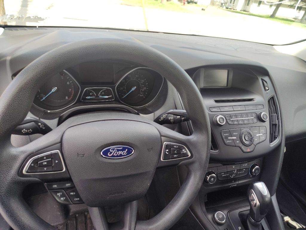 2016 Ford Focus Image 13