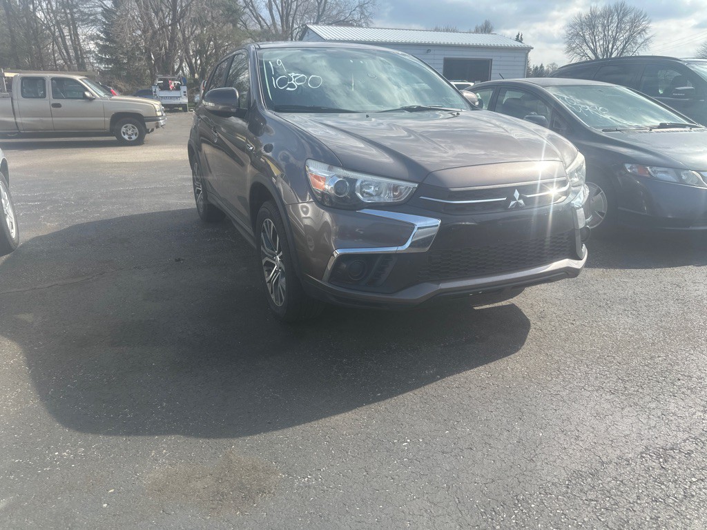 2019 Mitsubishi Outlander Image 3
