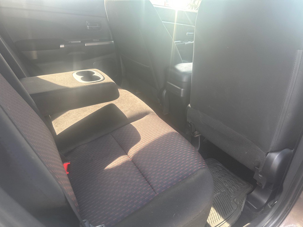 2019 Mitsubishi Outlander Image 9