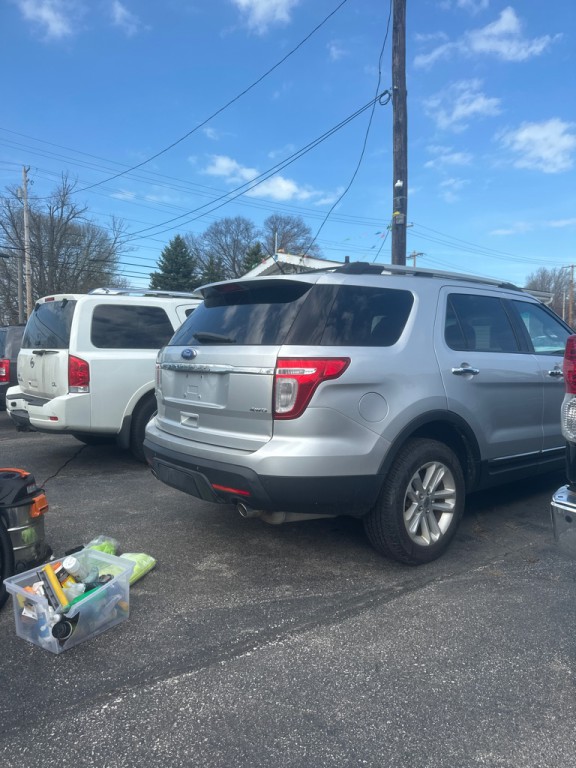 2011 Ford Explorer Image 4