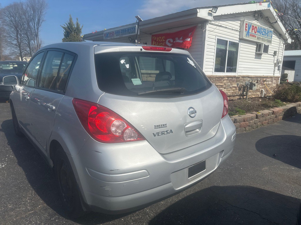 2009 Nissan Versa Image 6