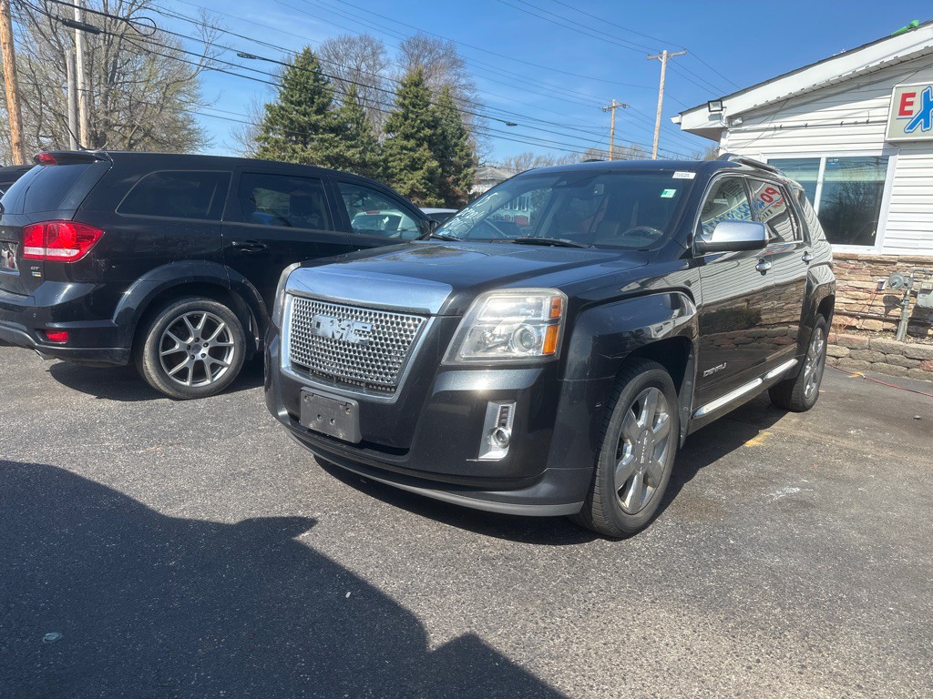 2015 GMC Terrain Image 1