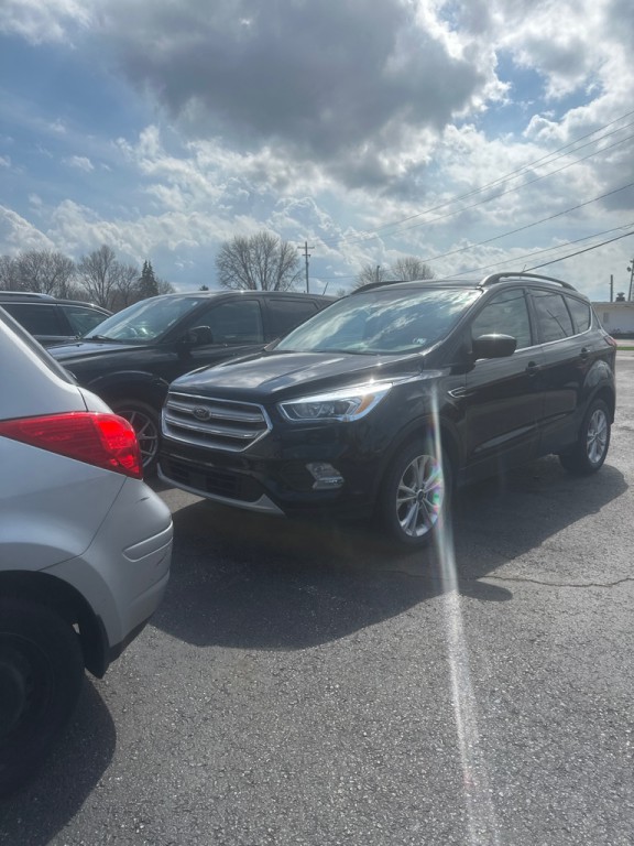 2019 Ford Escape Image 1
