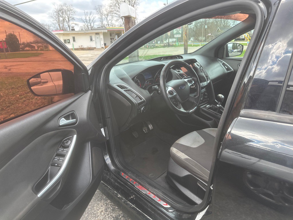 2014 Ford Focus Image 9