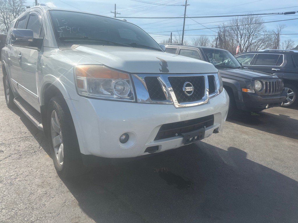 2013 Nissan Armada Image 2