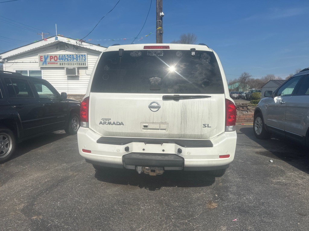 2013 Nissan Armada Image 5