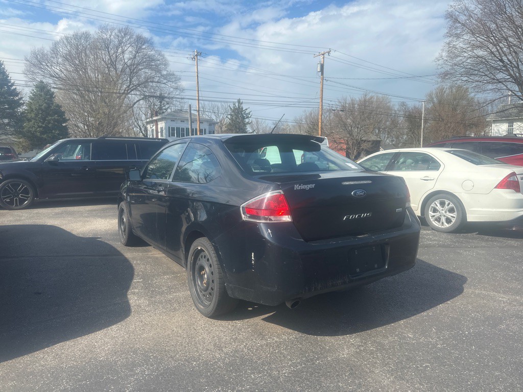 2010 Ford Focus Image 6