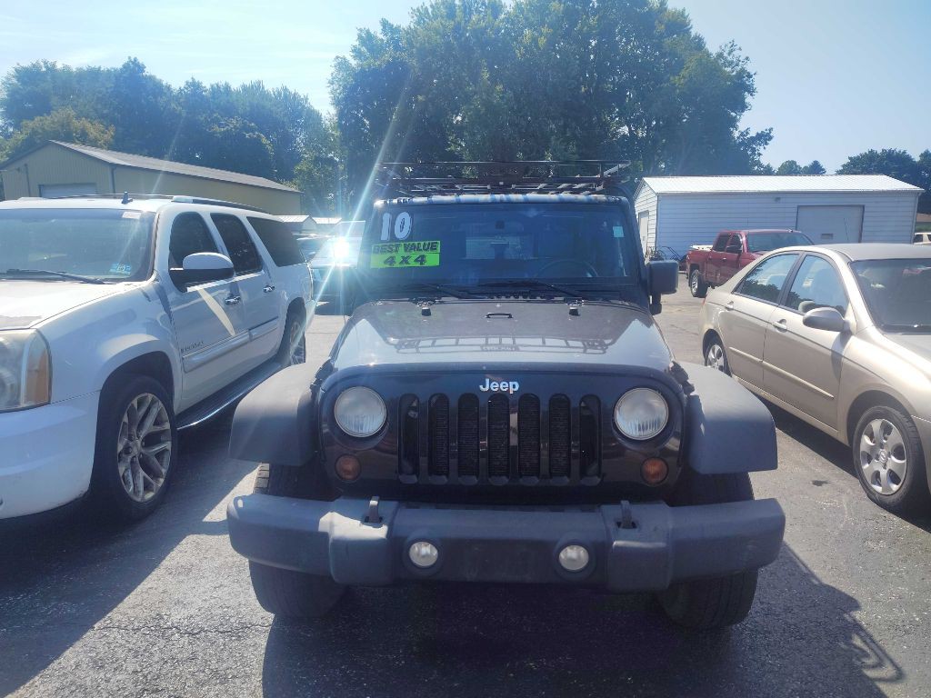 2010 Jeep Wrangler Unlimited Image 2