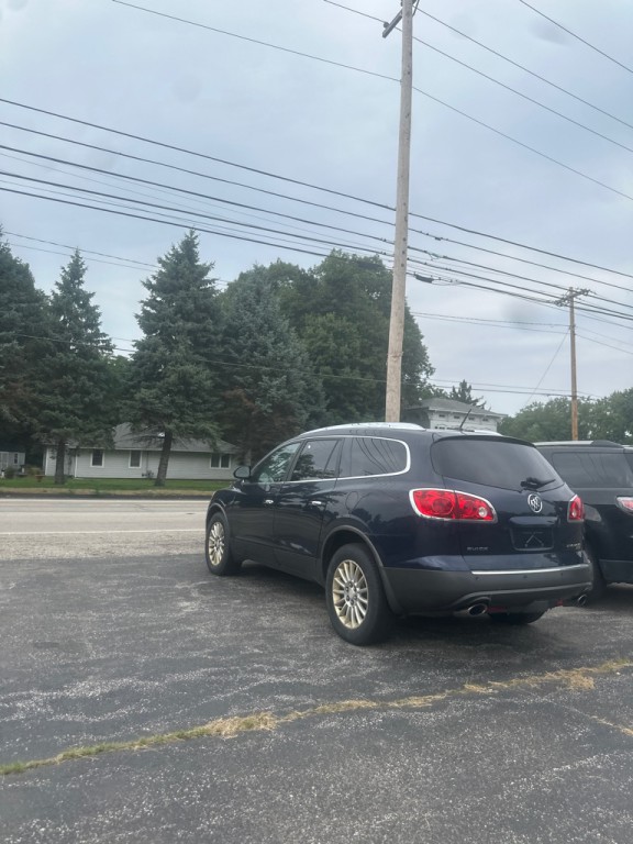 2011 Buick Enclave Image 1