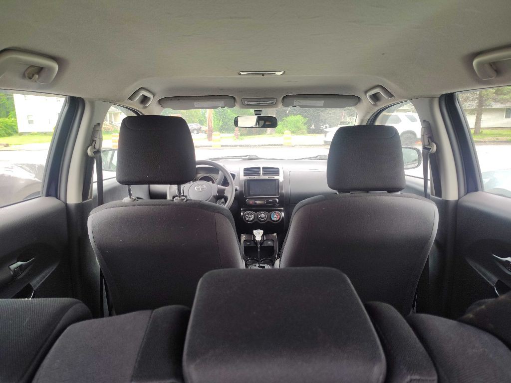 2008 Scion xD Image 6
