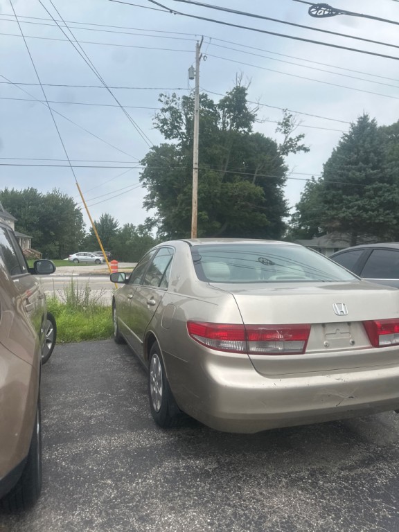 2004 Honda Accord Image 1