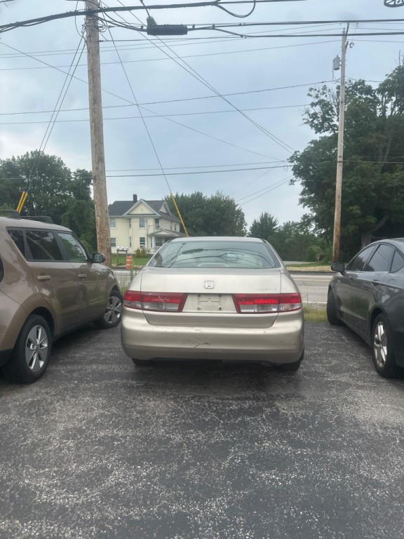 2004 Honda Accord Image 2