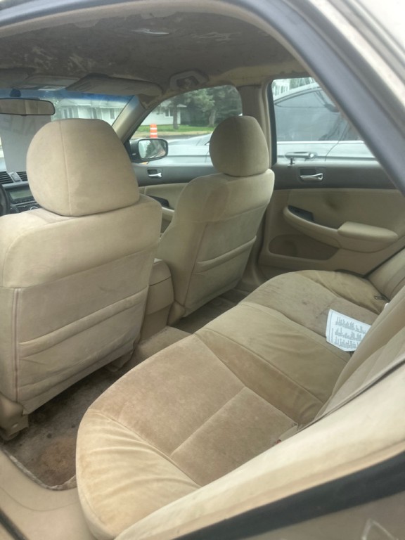 2004 Honda Accord Image 9