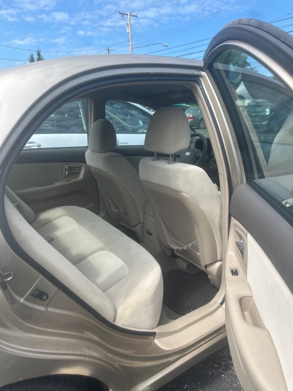 2007 Kia Spectra Image 9