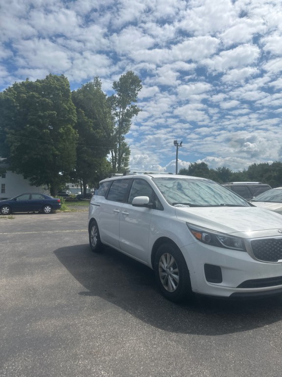 2016 Kia Sedona Image 3
