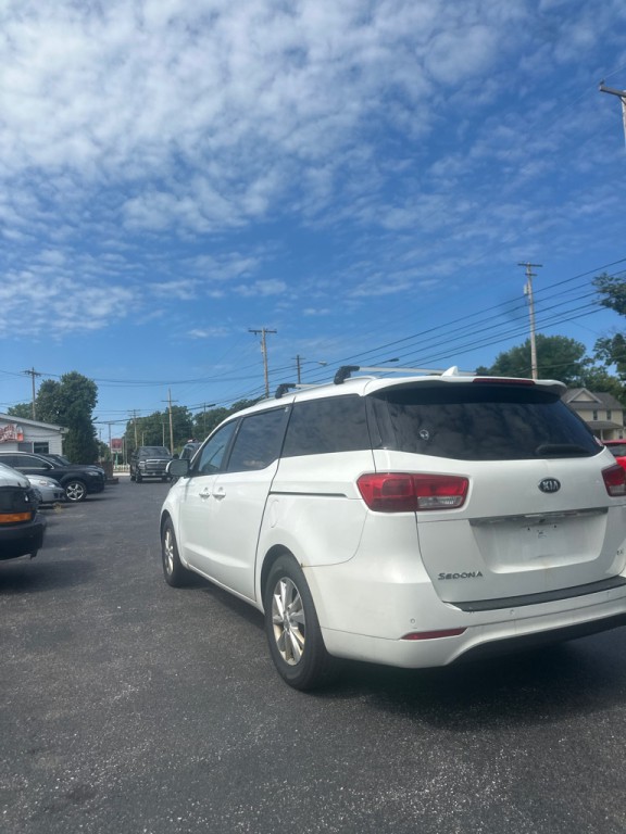 2016 Kia Sedona Image 6