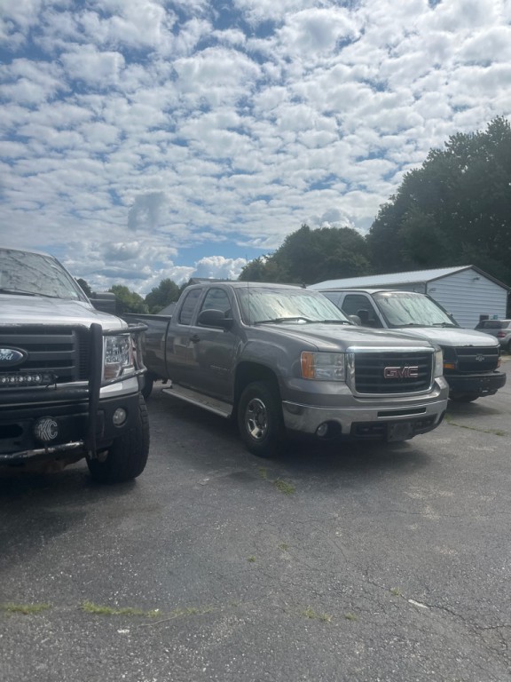 2008 GMC Sierra Image 1