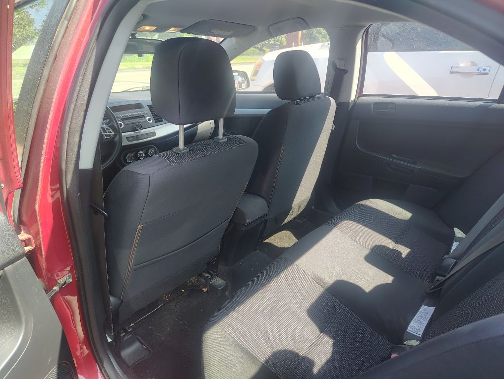 2011 Mitsubishi Lancer Image 7