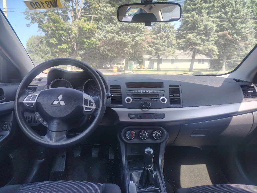 2011 Mitsubishi Lancer Image 9