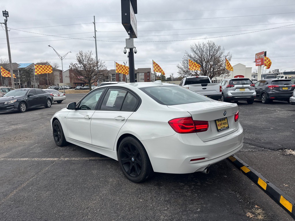 2018 BMW 3 Series Image 7