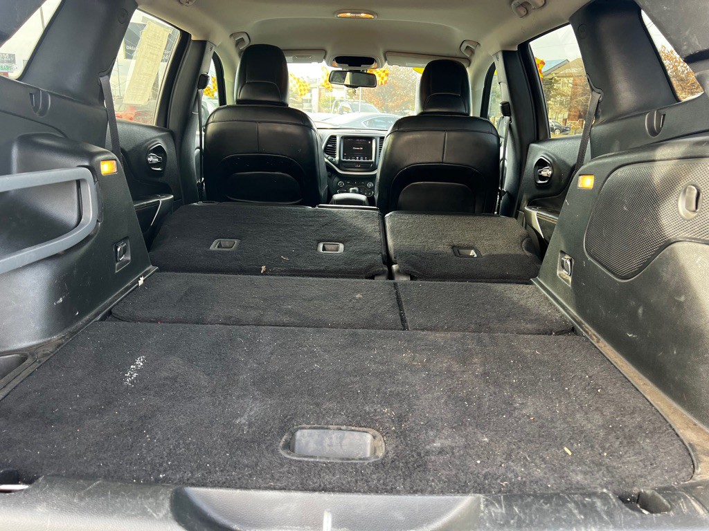2018 Jeep Cherokee Image 11