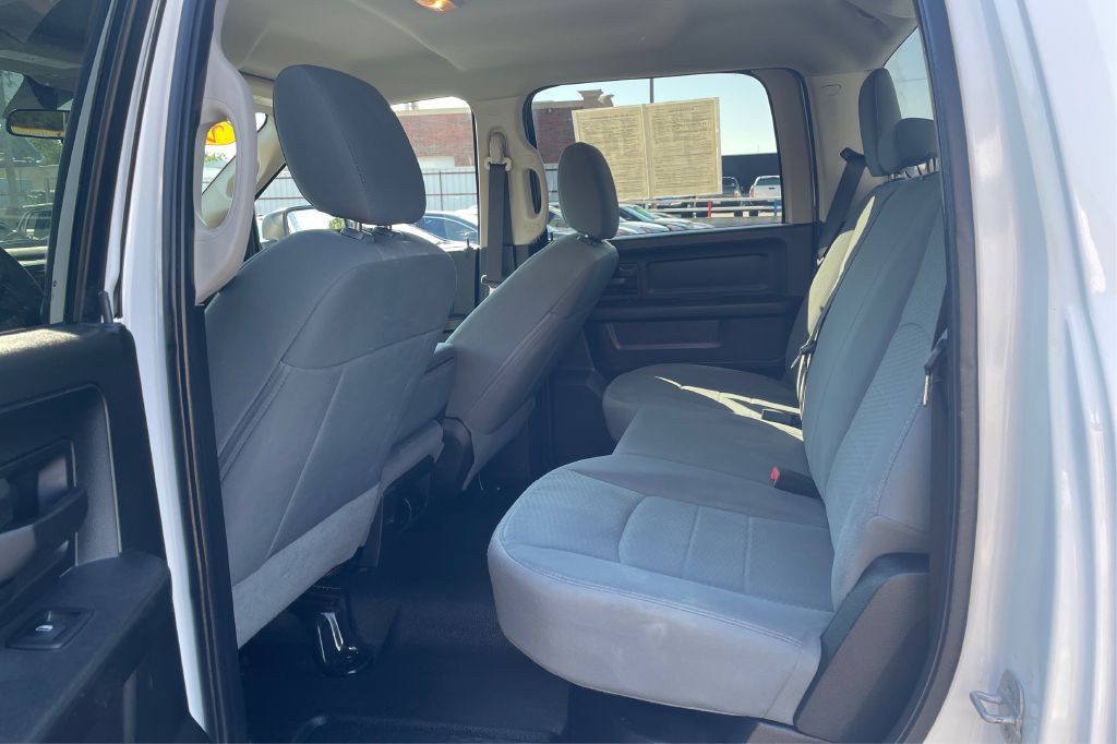 2014 RAM 1500 Image 4