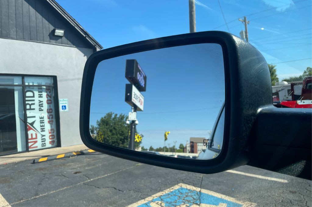 2014 RAM 1500 Image 10