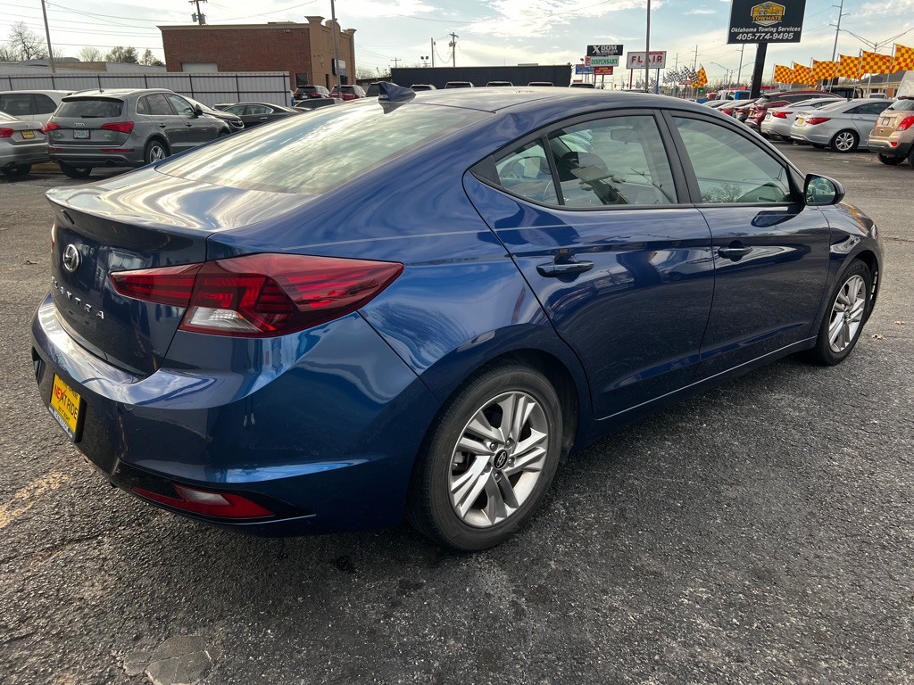 2019 Hyundai Elantra Image 4
